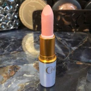 MAC Cinderella LIMITED EDITION lipstick NEW